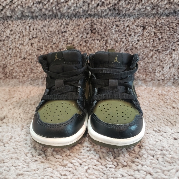 Toddler Shoes - Picture 2 of 4